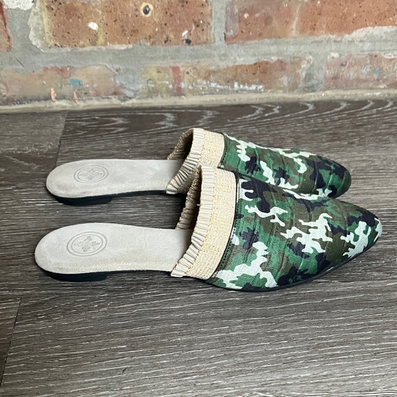 CHARLESTON SHOE CO. Shoes - Charleston Shoe Company Blakely Camouflage Mules